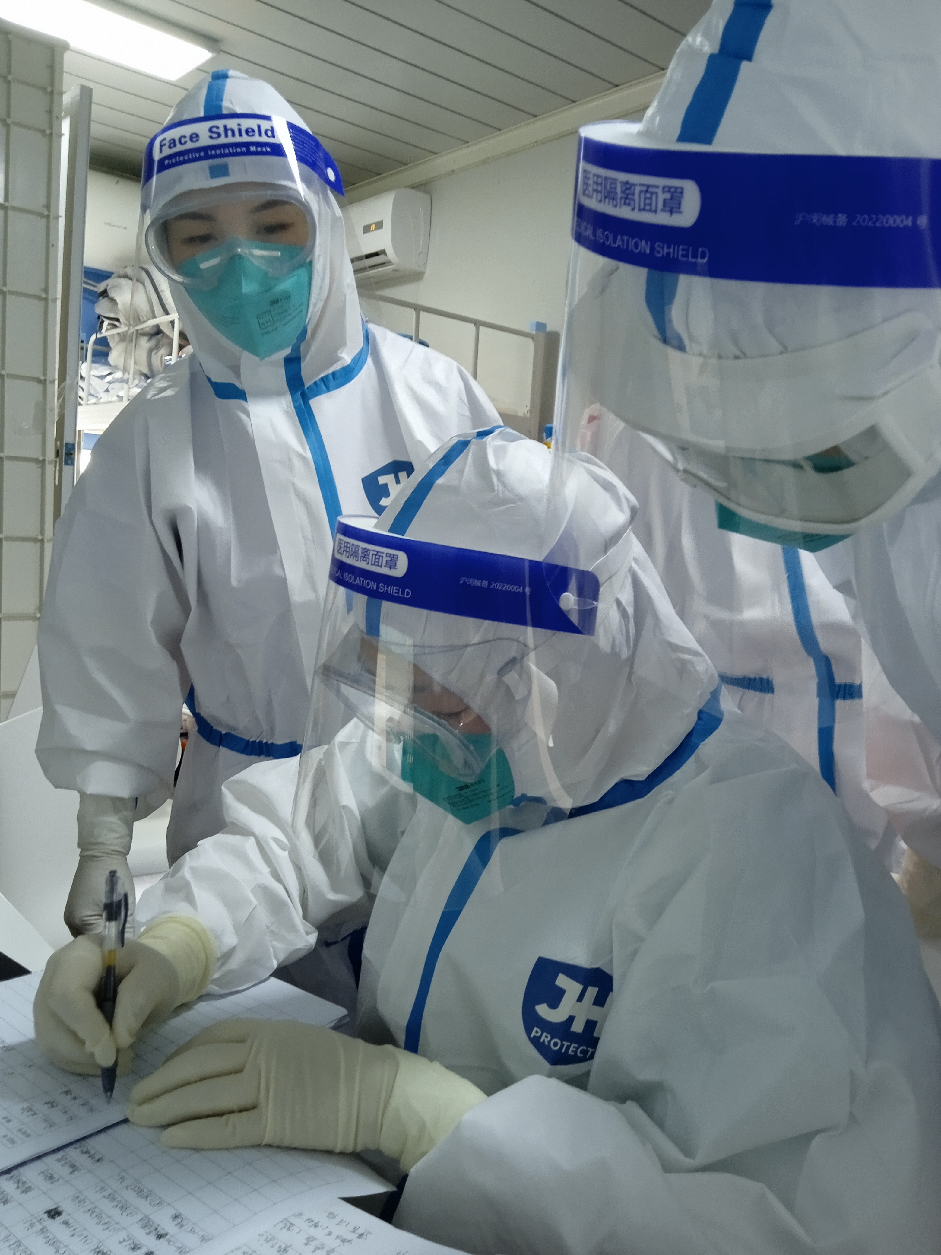 国际护士节：隔离点的“白衣战士”(图1)